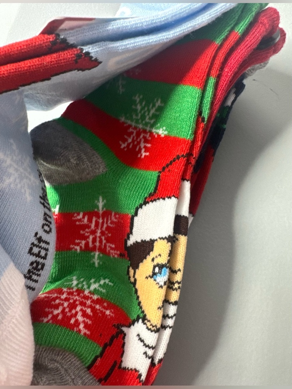 The Elf on the Shelf® a Christmas tradition Christmas themed socks 5-pack lights - Picture 4 of 7